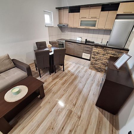 Matino Apartments 3 Valjevo Bagian luar foto