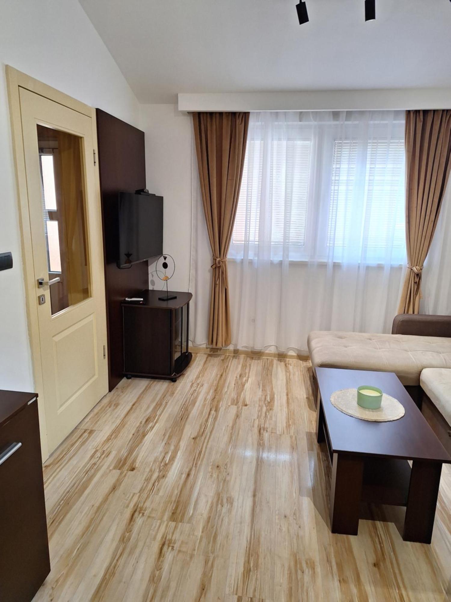 Matino Apartments 3 Valjevo Bagian luar foto
