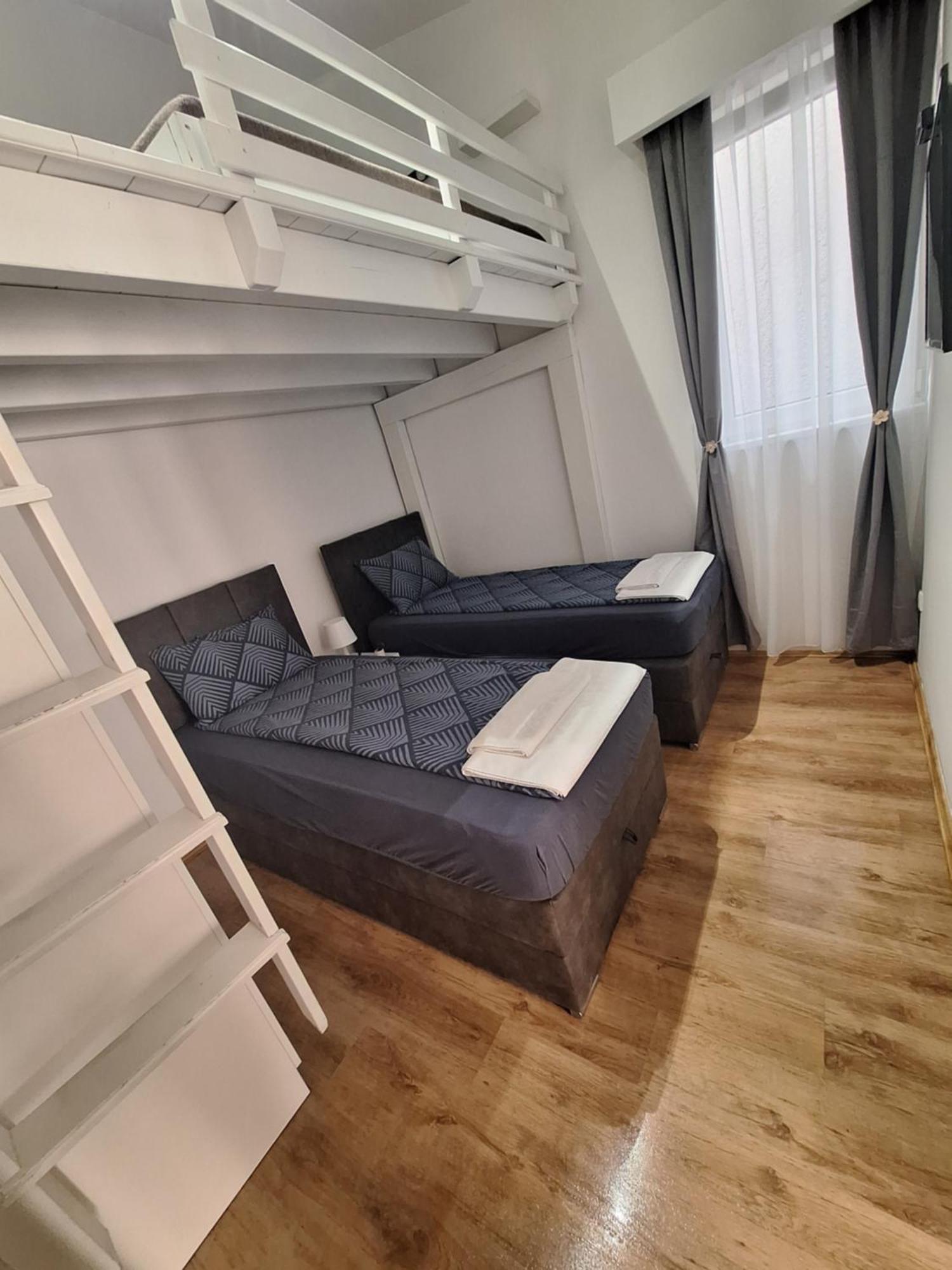 Matino Apartments 3 Valjevo Bagian luar foto