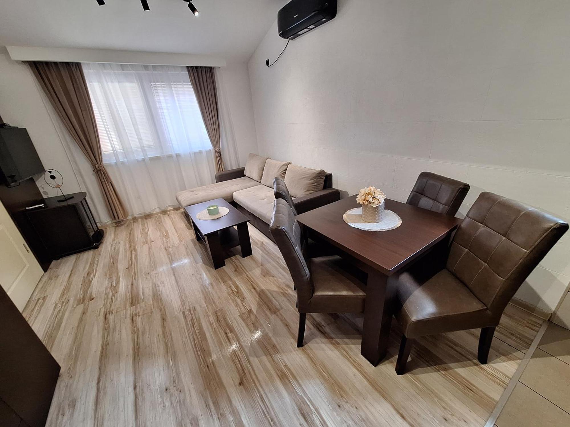 Matino Apartments 3 Valjevo Bagian luar foto